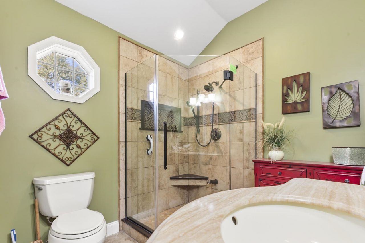 10064 Kings Rd. Photo 21