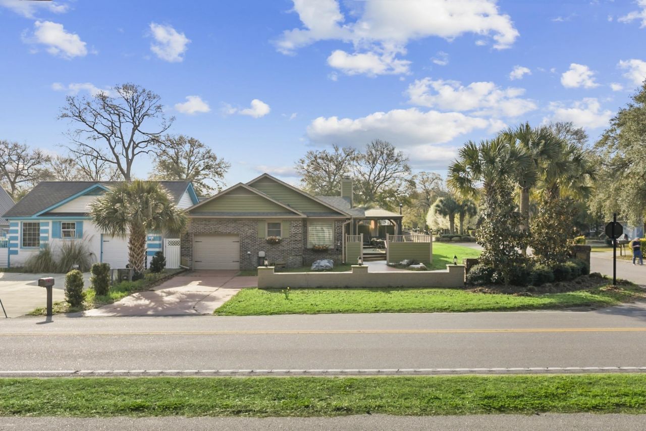 10064 Kings Rd. Photo 29