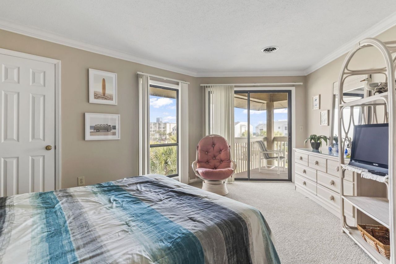 1801 N Ocean Blvd. Photo 19