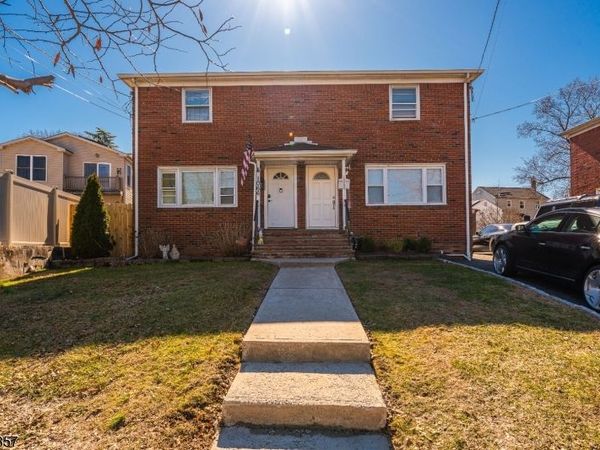 1066 W Chestnut St, Union, NJ 07083