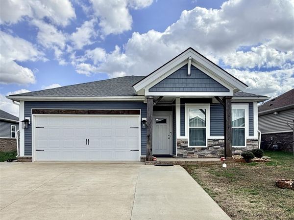 733 Kobus Street , Bowling Green, KY 42104