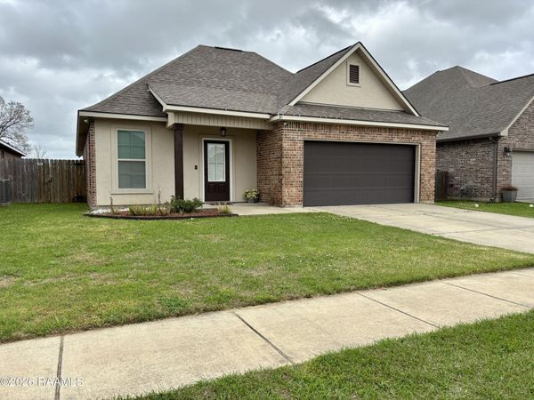 211 Hutton Lane , Youngsville, LA 70592