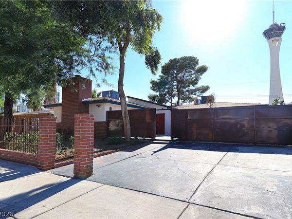 2100 SANTA YNEZ Drive , Las Vegas, NV 89104