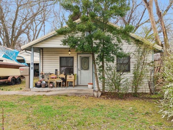 404 N Maple , Pryor, OK 74361