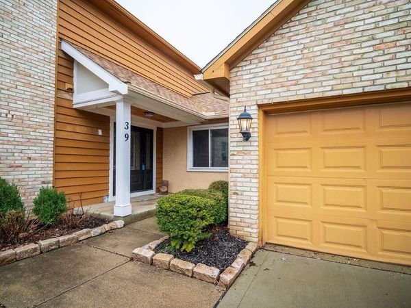39 Groton Drive , Westerville, OH 43081