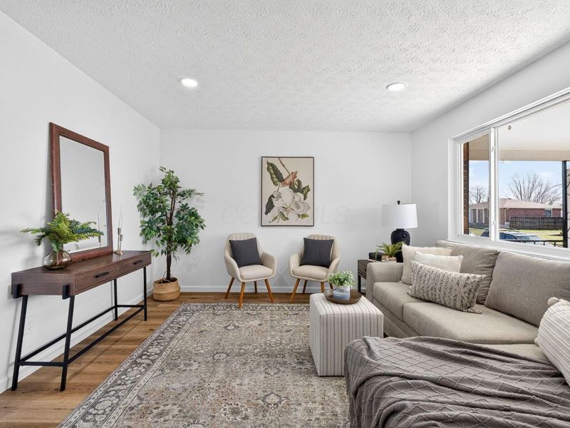 622 Brookdale Drive, West Jefferson, OH 43162 Photo 2