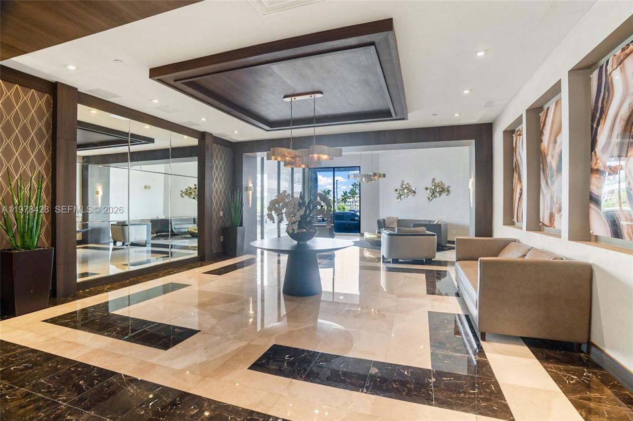 20515 E Country Club Dr , Unit 849, Aventura, FL 33180 Photo