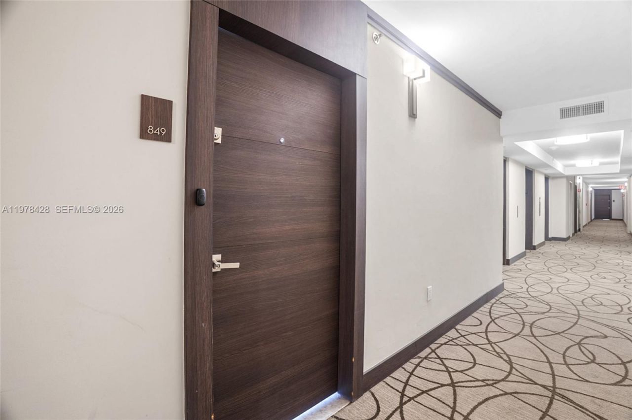 20515 E Country Club Dr, Unit 849, Aventura, FL 33180 Photo