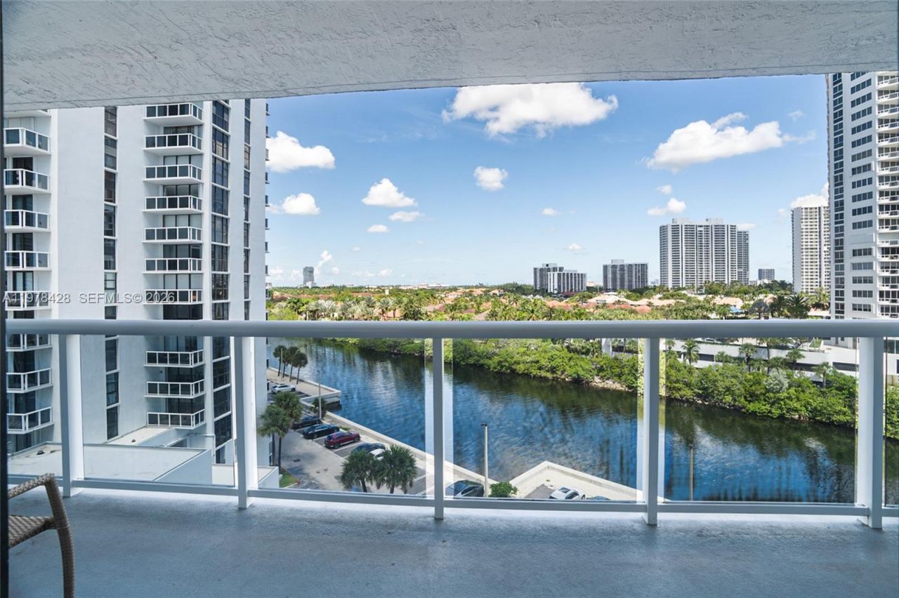 20515 E Country Club Dr, Unit 849, Aventura, FL 33180 Photo