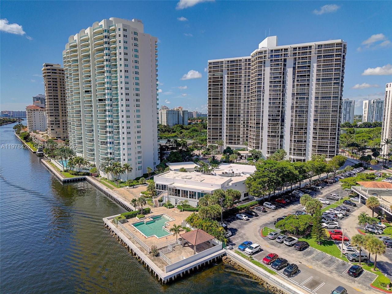 20515 E Country Club Dr, Unit 849, Aventura, FL 33180 Photo