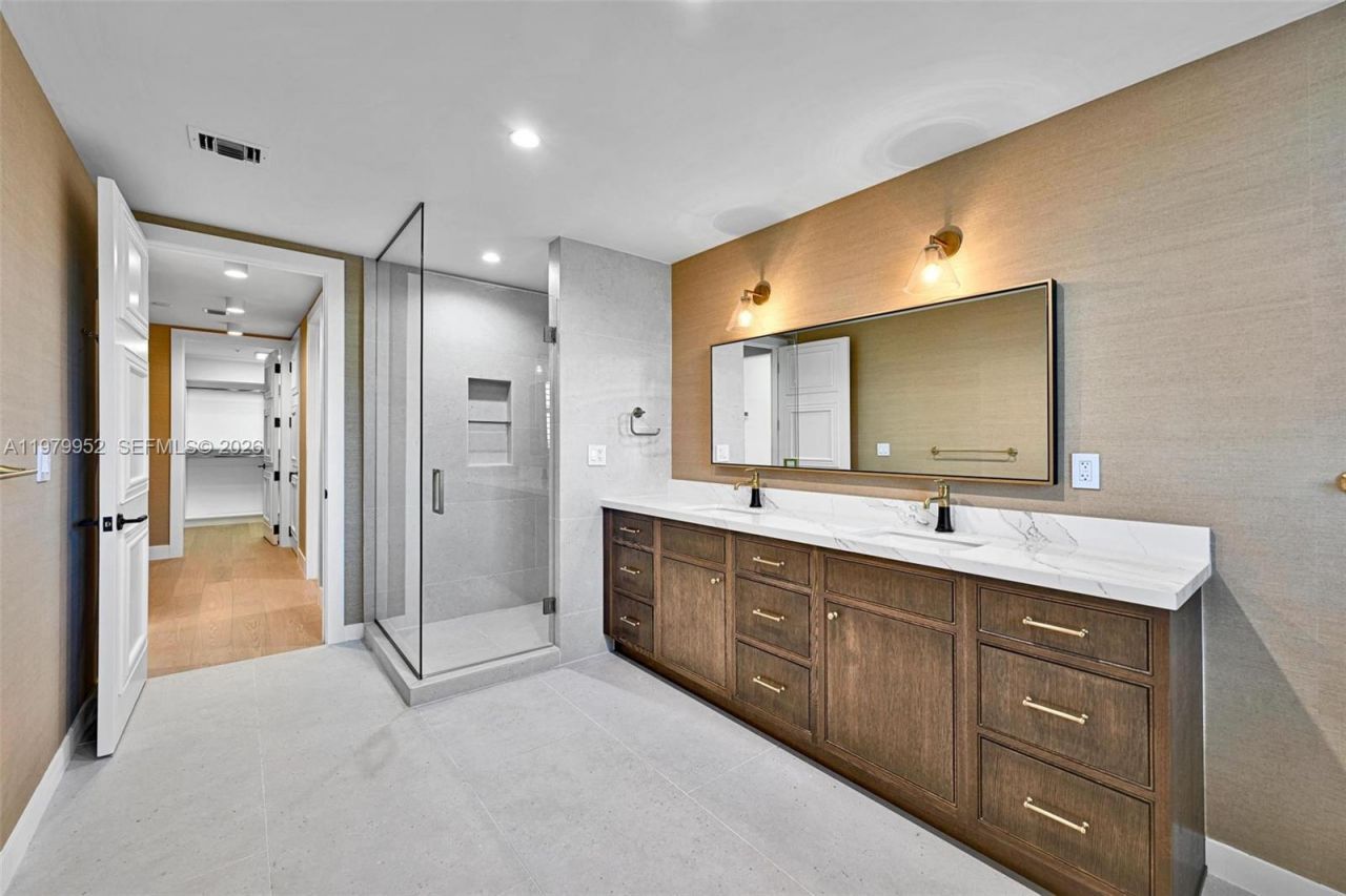 13637 Deering Bay Dr , Unit 261, Coral Gables, FL 33158 Photo