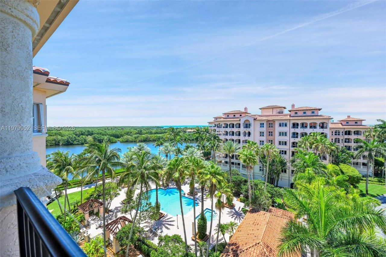 13637 Deering Bay Dr , Unit 261, Coral Gables, FL 33158 Photo