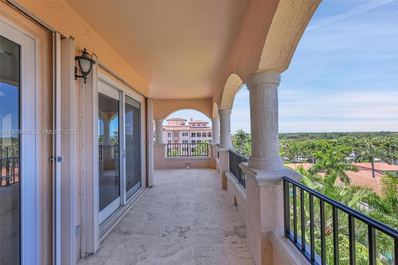 13637 Deering Bay Dr, Unit 261, Coral Gables, FL 33158 Photo