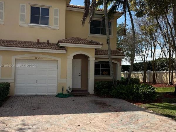 11500 NW 33rd St , Sunrise, FL 33323