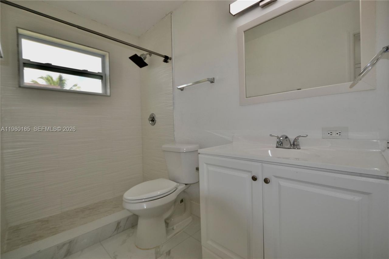 9974 SW 88th St, Unit 1020, Miami, FL 33176 Photo