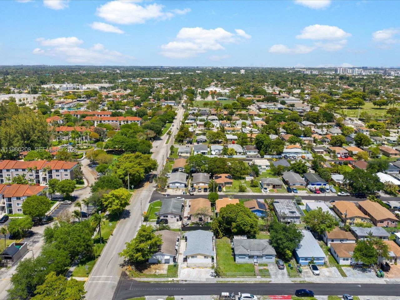 752 NW 3rd Ct, Hallandale Beach, FL 33009 Photo