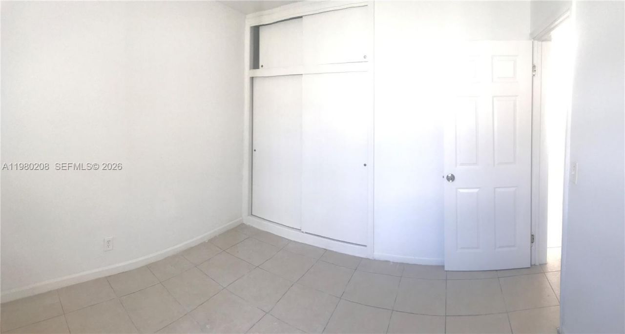 752 NW 3rd Ct, Hallandale Beach, FL 33009 Photo