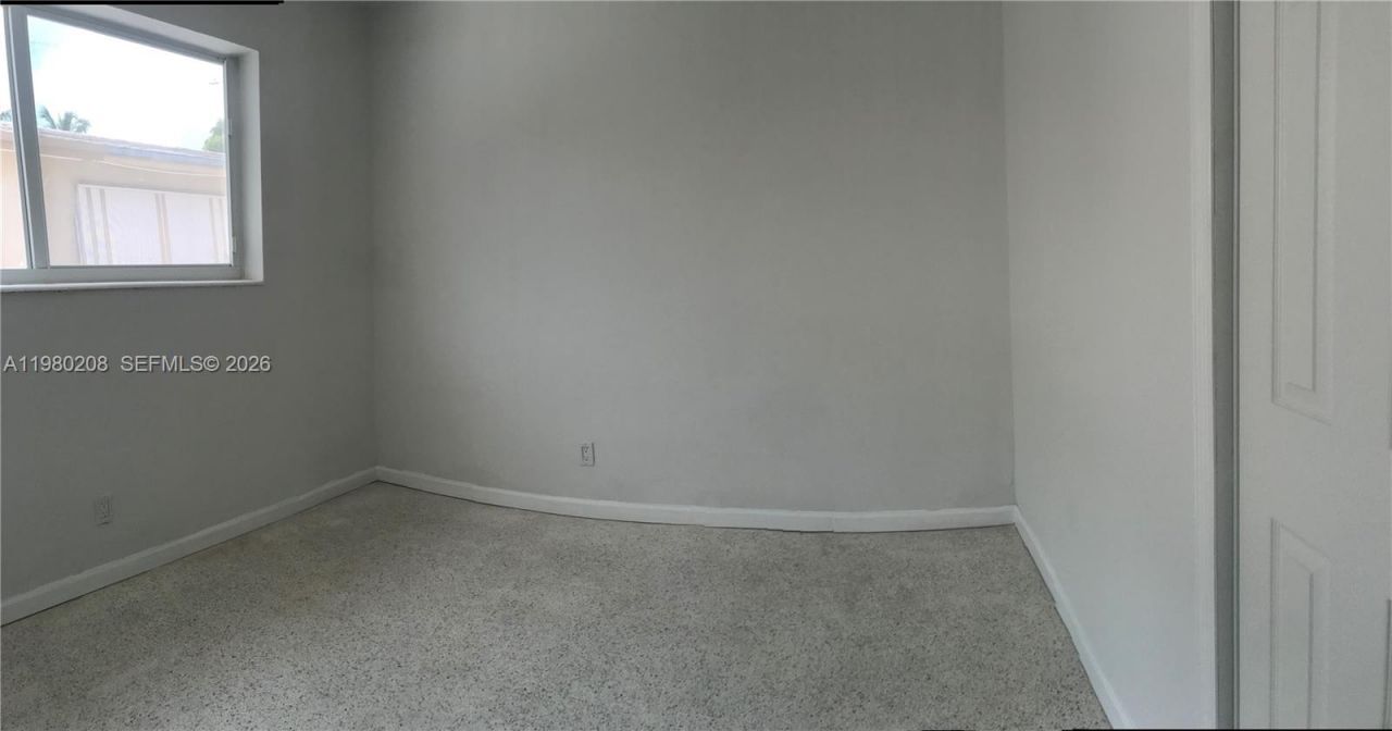 752 NW 3rd Ct, Hallandale Beach, FL 33009 Photo
