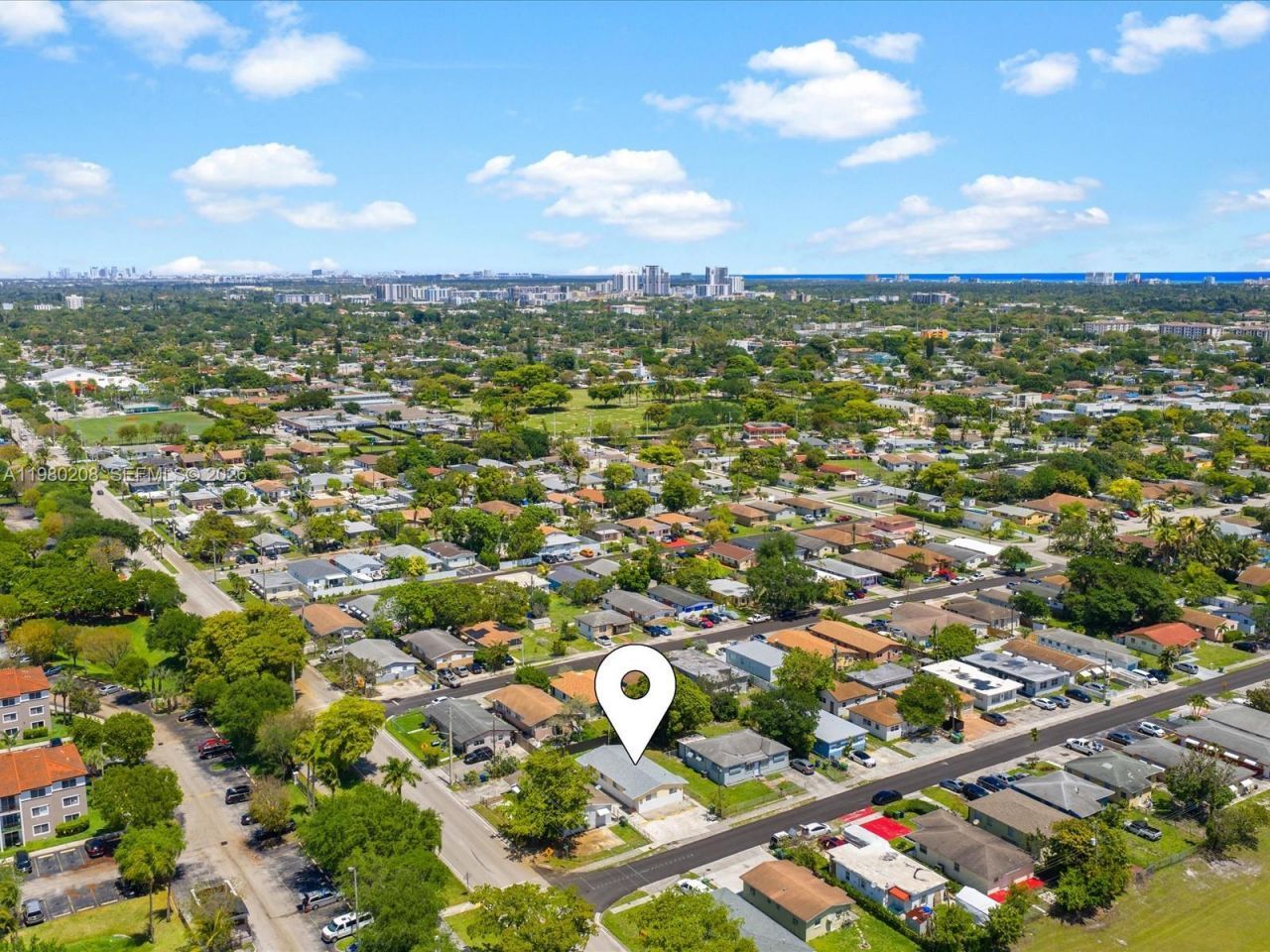 752 NW 3rd Ct, Hallandale Beach, FL 33009 Photo