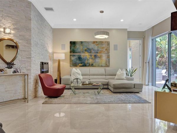 1529 Shoreline Way, Unit 1529, Hollywood, FL 33019