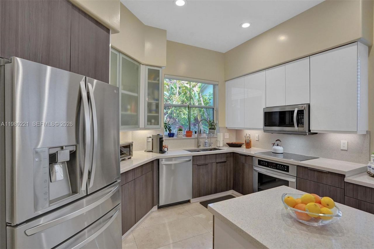 1529 Shoreline Way, Unit 1529, Hollywood, FL 33019 Photo