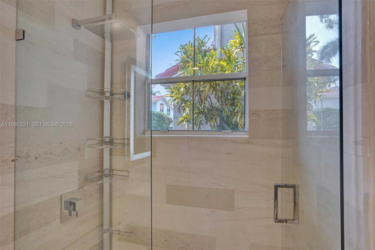 1529 Shoreline Way, Unit 1529, Hollywood, FL 33019 Photo