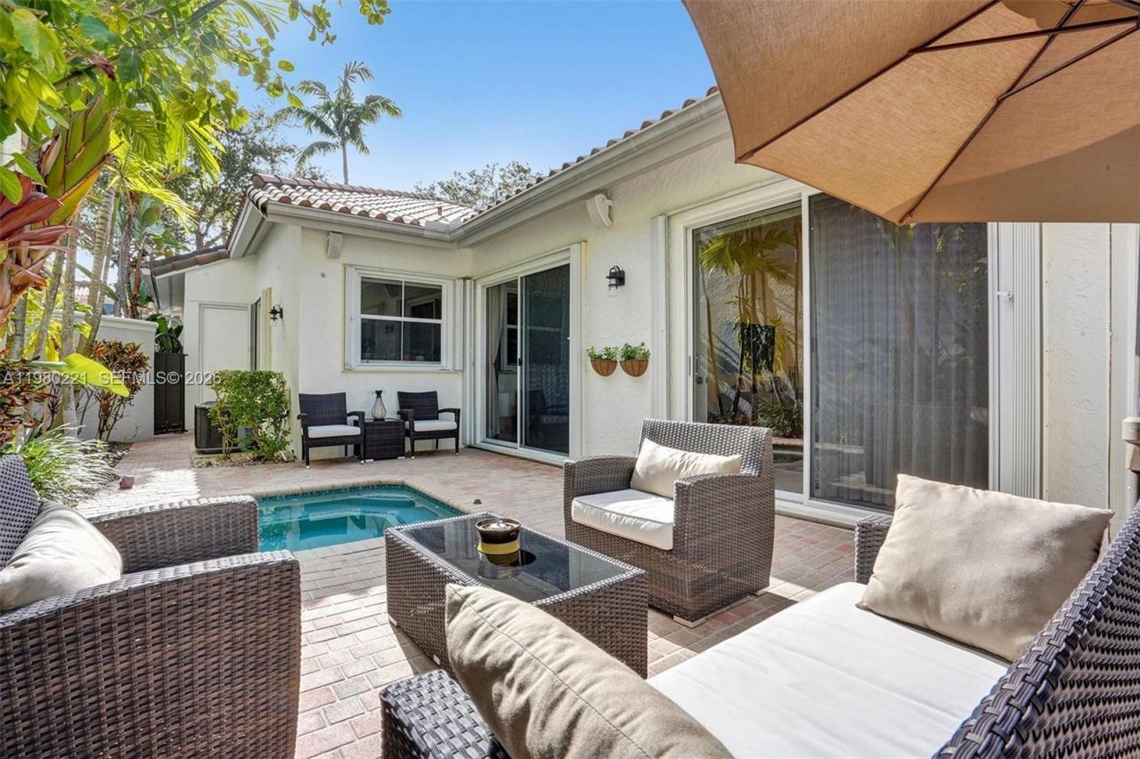 1529 Shoreline Way , Unit 1529, Hollywood, FL 33019 Photo