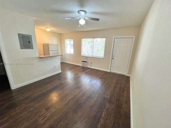 692 NE 85th St , Unit 6, Miami, FL 33138