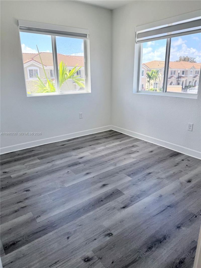 2418 SE 10th Ct , Homestead, FL 33035 Photo