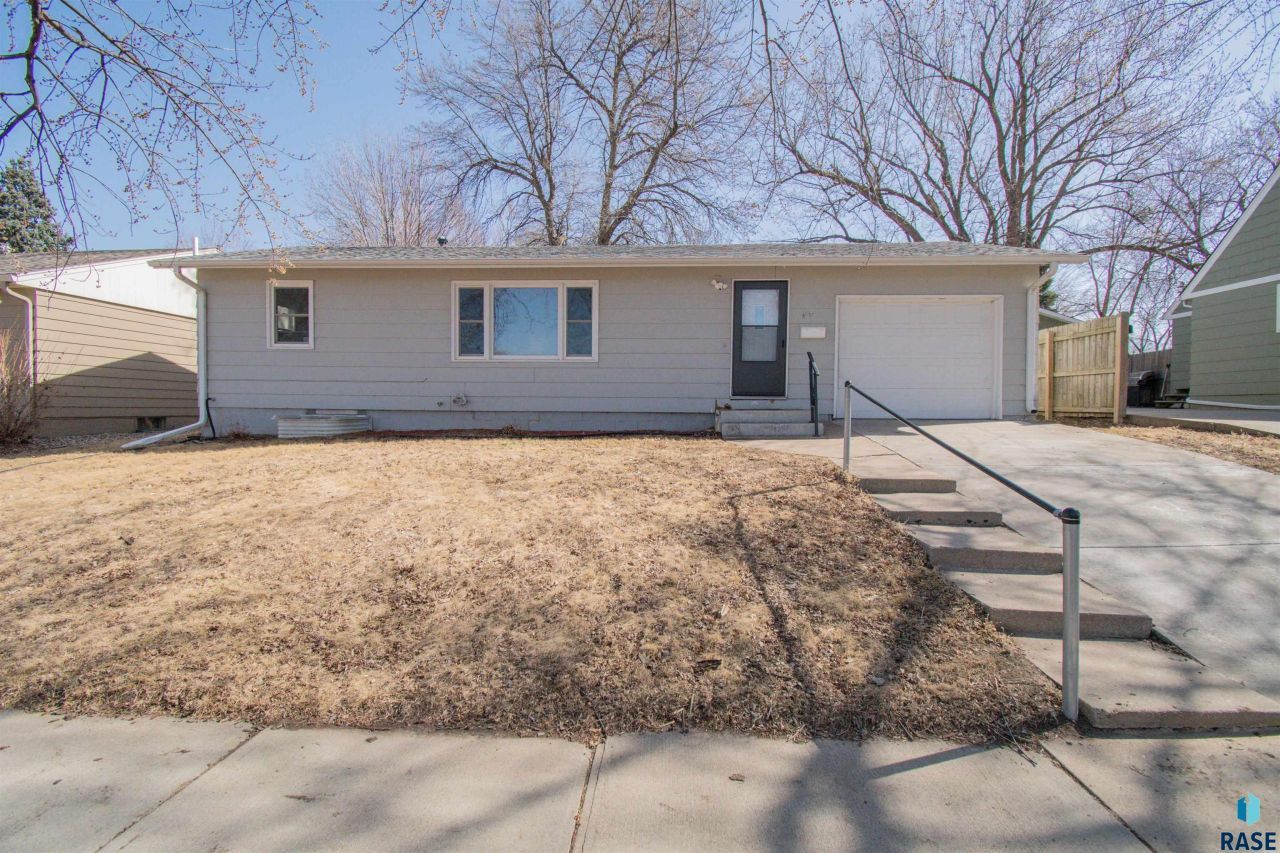 600 S Sneve Ave Sioux Falls, SD 57103