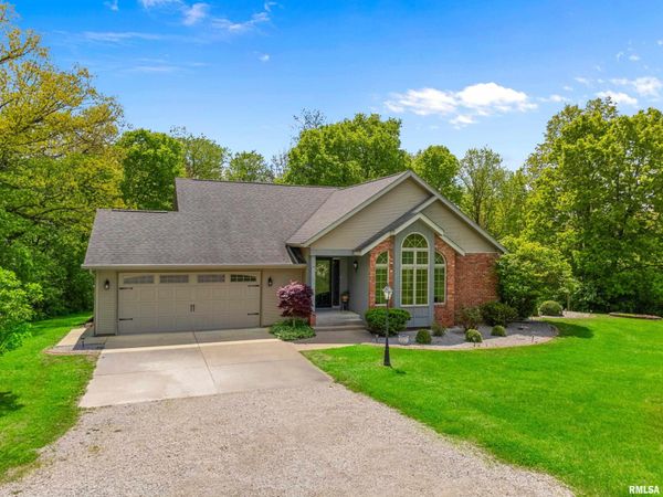377 TEN MILE CREEK Road, Germantown Hills, IL 61548
