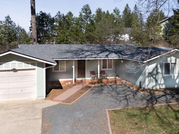 243 Shadowbrook Drive, Cave Junction, OR 97523