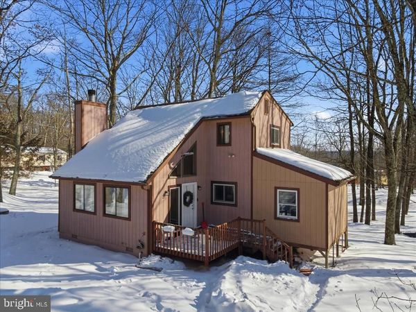 186 POCONO BOULEVARD, BUSHKILL, PA 18324