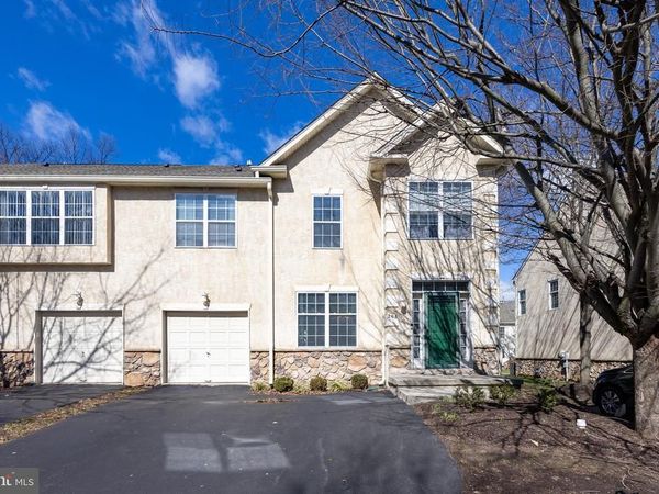 208 CASTLE DRIVE, NORTH WALES, PA 19454