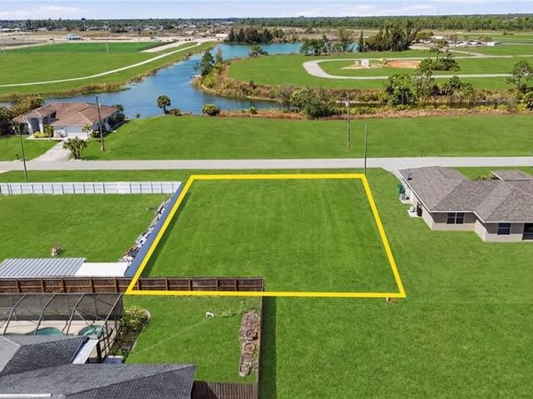 2715 NW 9th AVE, CAPE CORAL, FL 33993