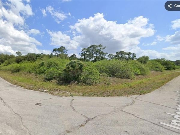 300 Knight LN, LABELLE, FL 33935