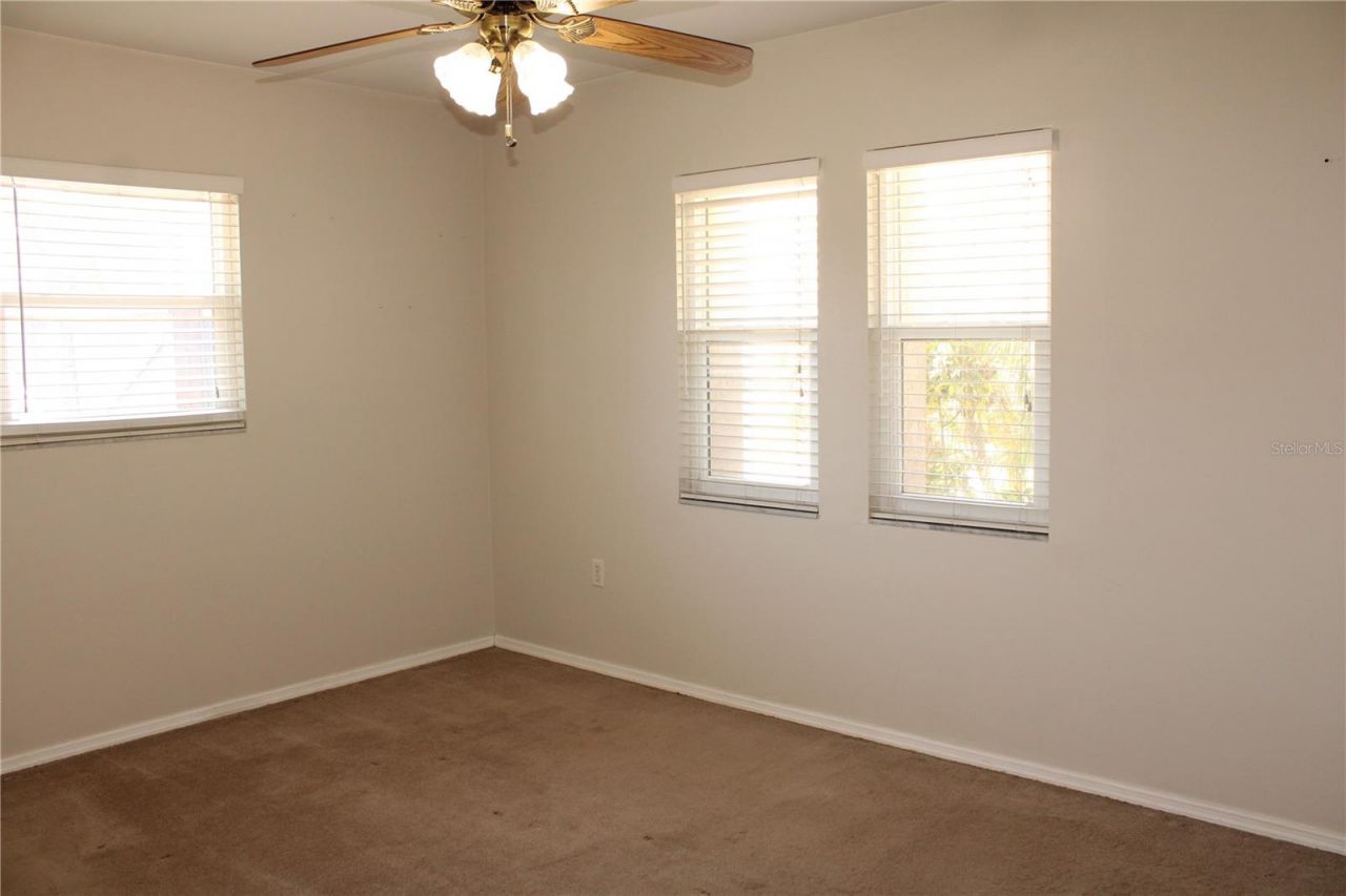 5911 7th Avenue Drive W, Bradenton, FL 34209 Photo