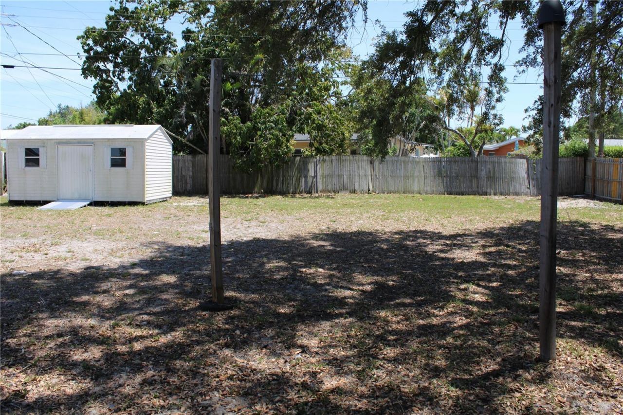5911 7th Avenue Drive W, Bradenton, FL 34209 Photo