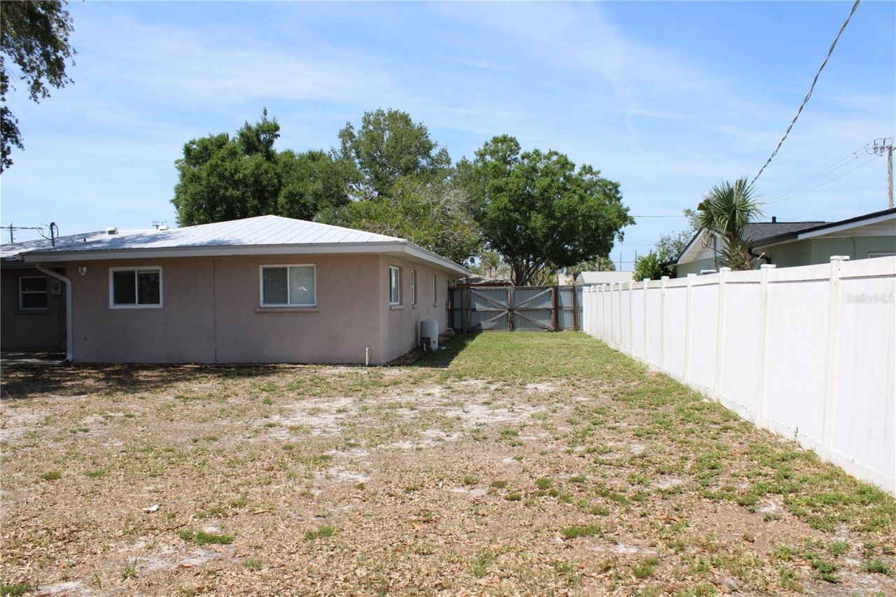 5911 7th Avenue Drive W, Bradenton, FL 34209 Photo