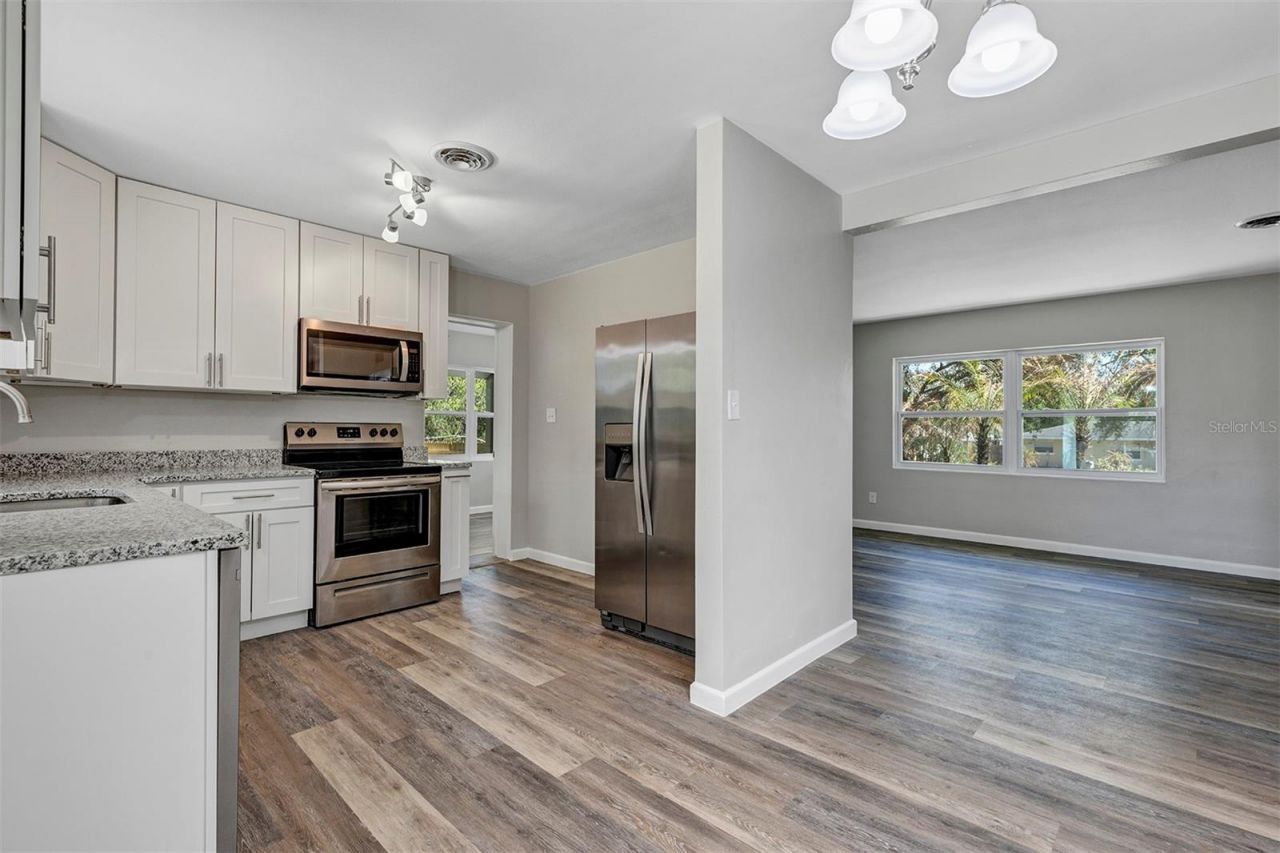 14 Sunshine Boulevard, Deland, FL 32724 Photo