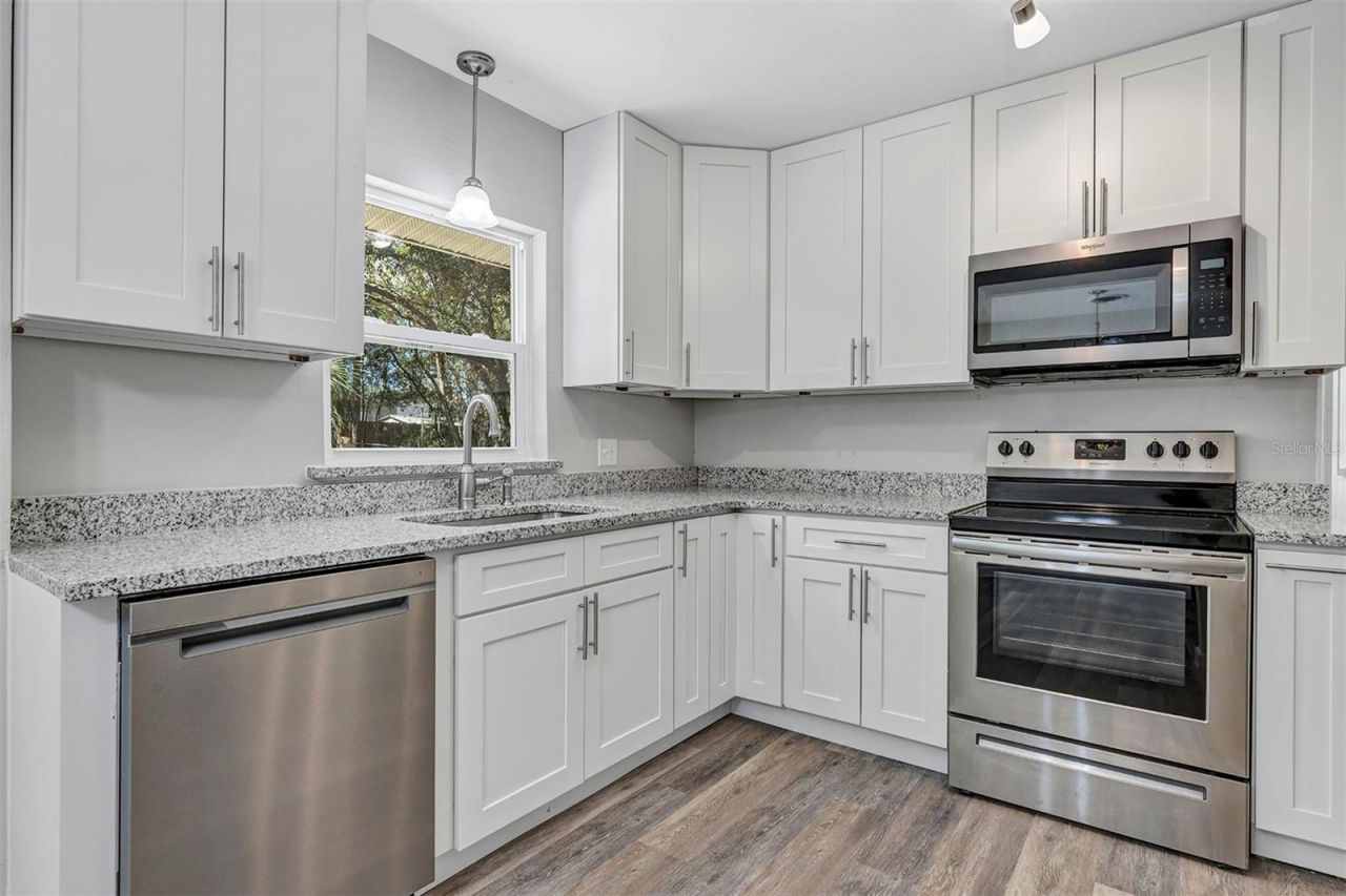 14 Sunshine Boulevard, Deland, FL 32724 Photo