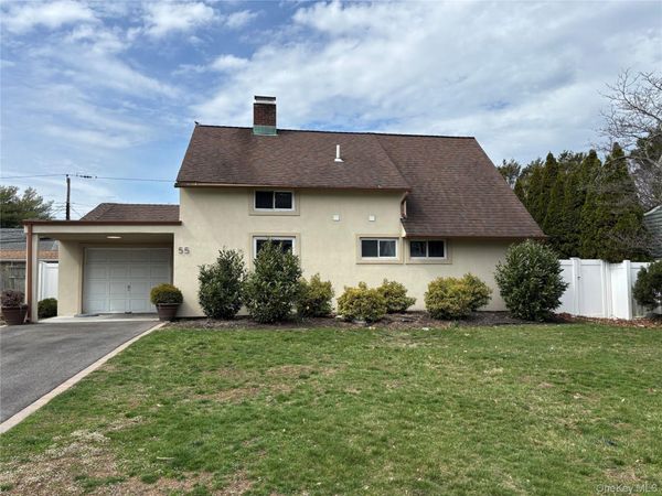 55 Acre Lane, Hicksville, NY 11801