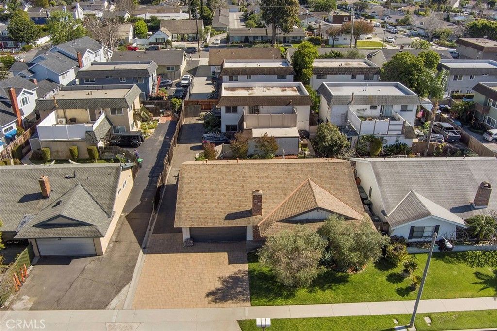 2048 Garden Lane, Costa Mesa, CA 92627 Main Photo
