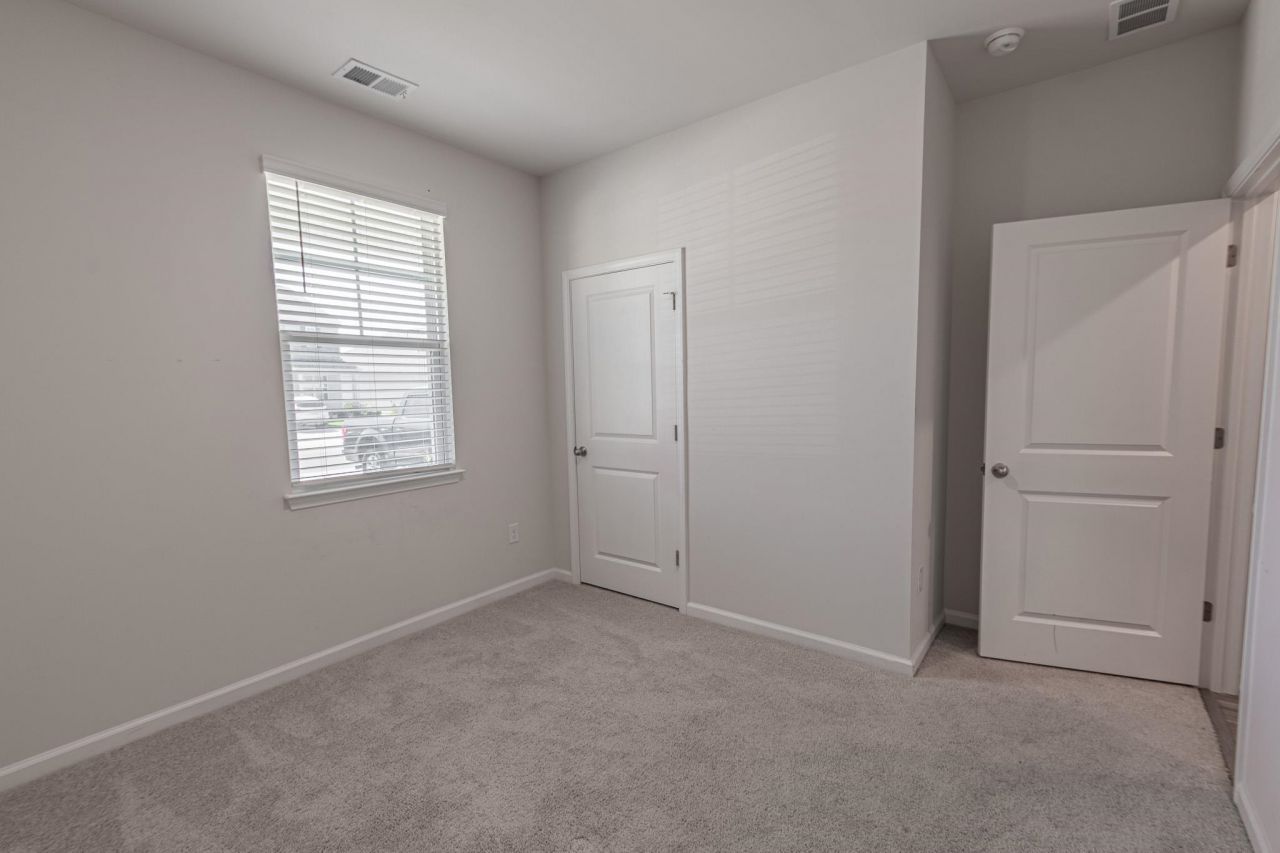 2362 Ainsley Dr. Photo 16