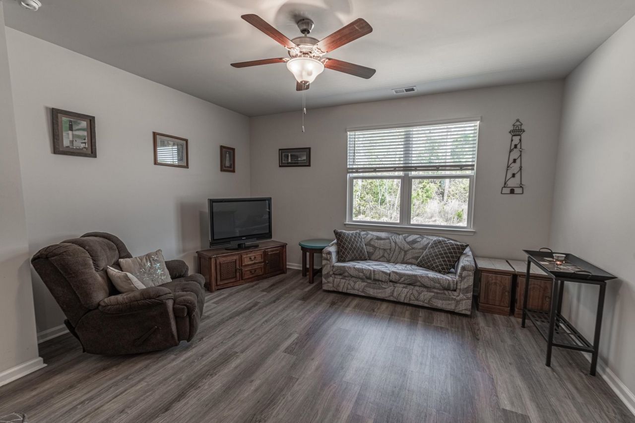 2362 Ainsley Dr. Photo 9