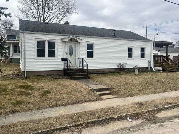 1901 Ann Street, Dubuque, IA 52001