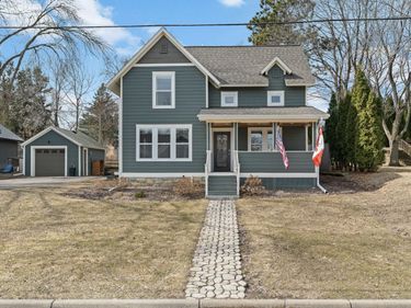 1002 5th Street S, Stillwater, MN 55082