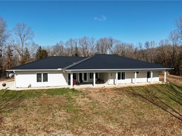 146 Nichols Circle , Yellville, AR 72687