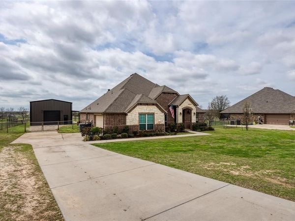 138 Post Oak Way , Weatherford, TX 76087