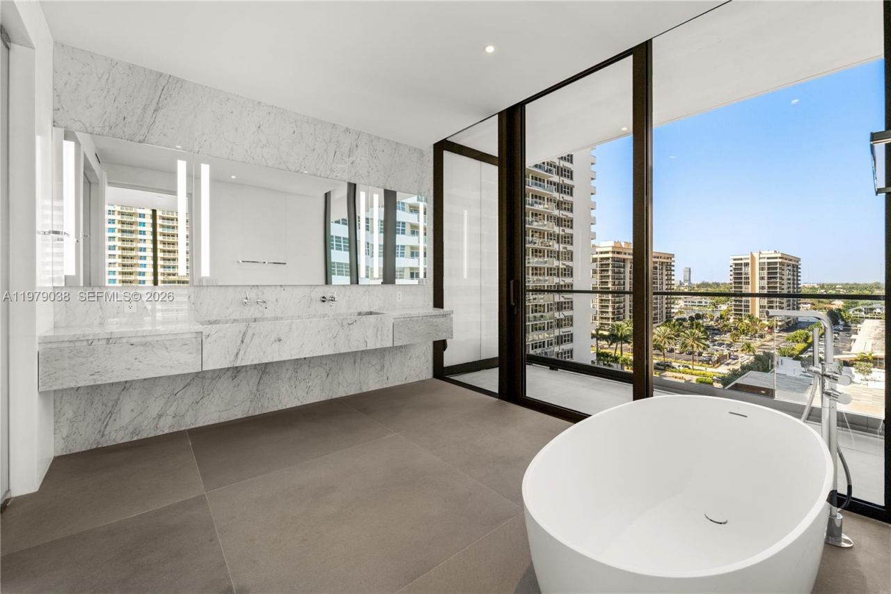 2000 S Ocean Dr, Unit 8A, Hallandale Beach, FL 33009 Photo